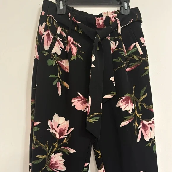 Like an angel floral women’s small pants - Picture 2 of 6